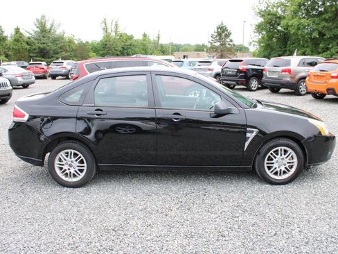 Used 2008 Ford Focus SE FWD image 6