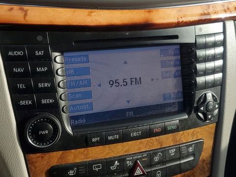 Used 2006 Mercedes-Benz E 350 4MATIC Wagon image 16