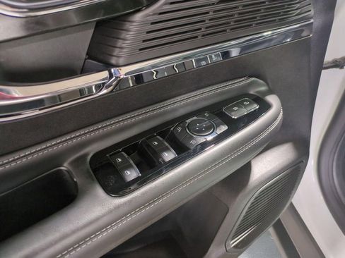 Certified 2022 Lincoln Corsair Reserve w/ Equipment Group 201A image 16