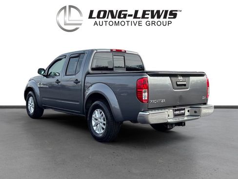 Used 2019 Nissan Frontier SV image 4