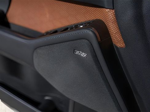 Used 2024 Lexus GX 550 image 22