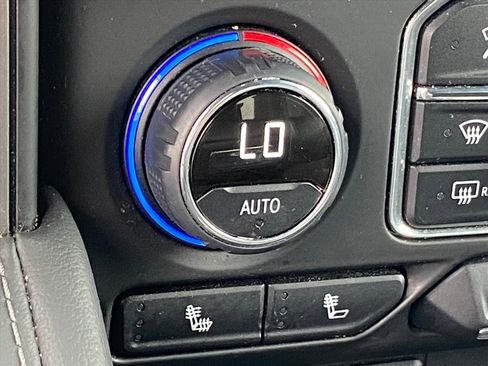 Used 2024 Chevrolet Tahoe LT image 17