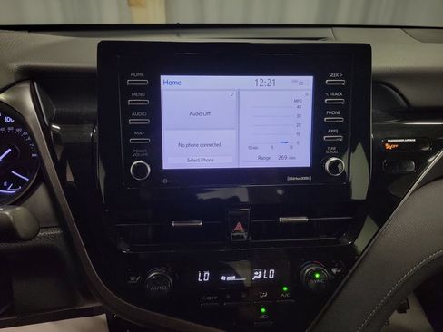 Used 2023 Toyota Camry SE FWD image 17