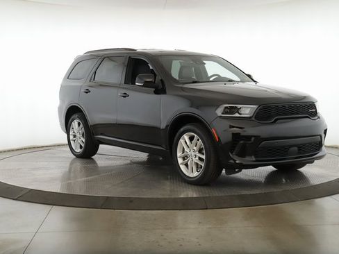 Used 2025 Dodge Durango GT image 2