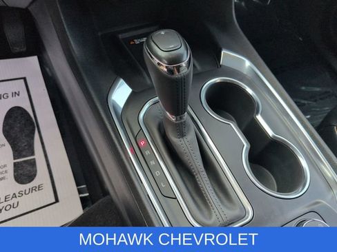 Used 2018 Chevrolet Traverse Premier AWD/4WD image 16