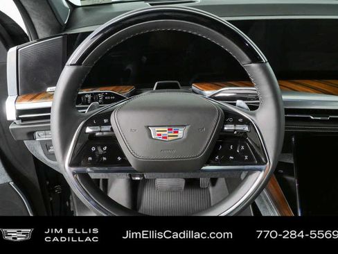 Used 2026 Cadillac Escalade Platinum Sport w/ LPO, ONYX Package AWD/4WD image 9