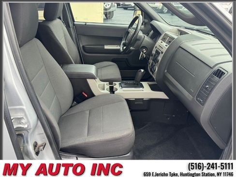 Used 2012 Ford Escape XLT AWD/4WD image 25