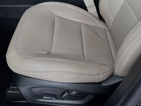 Used 2020 Ford Explorer Limited AWD/4WD image 19