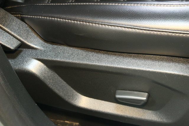 Used 2024 Ford Edge SEL AWD/4WD image 11