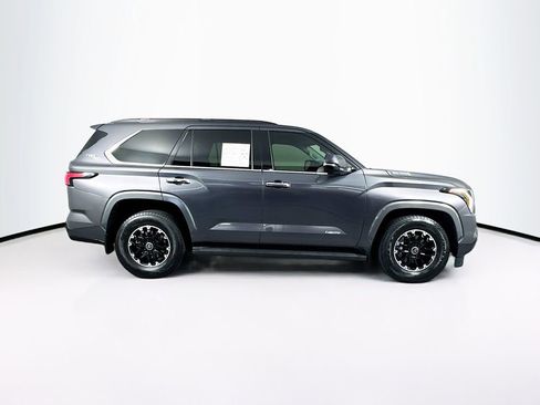 Used 2023 Toyota Sequoia Limited image 11