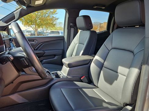 Used 2024 GMC Canyon Elevation w/ Elevation Premium Package image 16