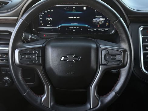 Used 2022 Chevrolet Tahoe Z71 w/ Luxury Package image 13