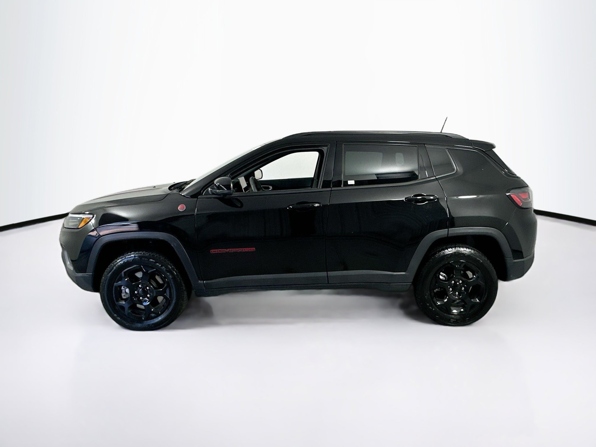Used 2023 Jeep Compass Trailhawk w/ Trailhawk Elite Group AWD/4WD image 8