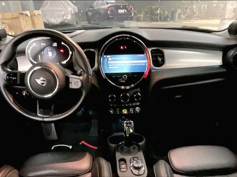 Used 2023 MINI Cooper SE image 17