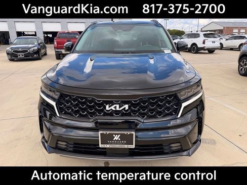 Used 2023 Kia Sorento SX AWD/4WD image 7