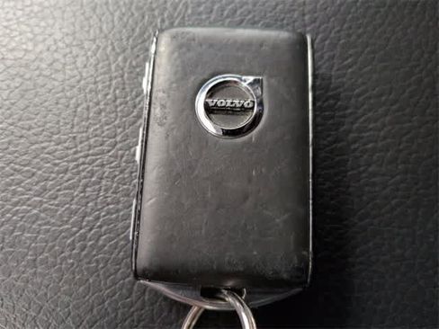 Used 2018 Volvo XC60 T6 Inscription w/ Convenience Package image 38