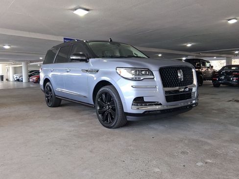 Used 2023 Lincoln Navigator Black Label image 6