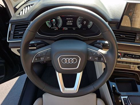 Used 2024 Audi Q5 e Premium Plus w/ Premium Plus Package AWD/4WD image 19