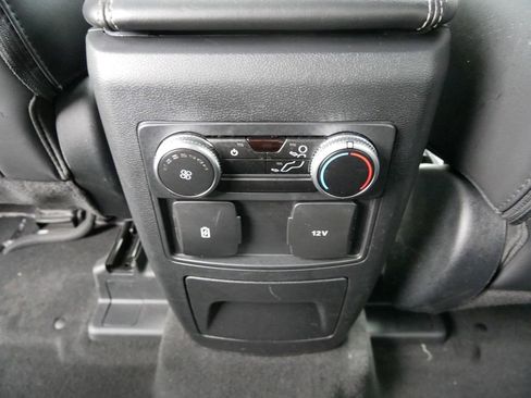 Certified 2022 Ford Explorer XLT w/ Equipment Group 202A image 15