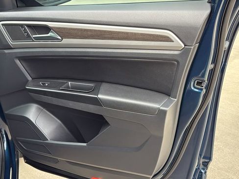 Used 2020 Volkswagen Atlas SE w/ Towing Package image 33