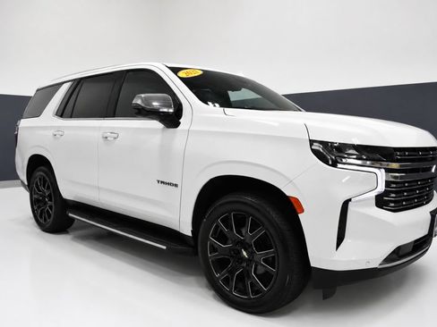 Used 2021 Chevrolet Tahoe Premier w/ Premium Package AWD/4WD image 7