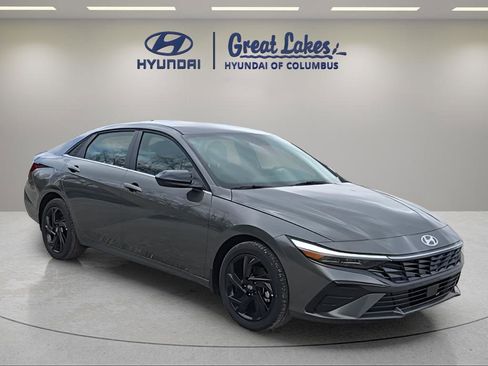 New 2026 Hyundai Elantra SEL Sport Premium FWD image 8