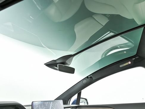Used 2023 Tesla Model X AWD/4WD image 19