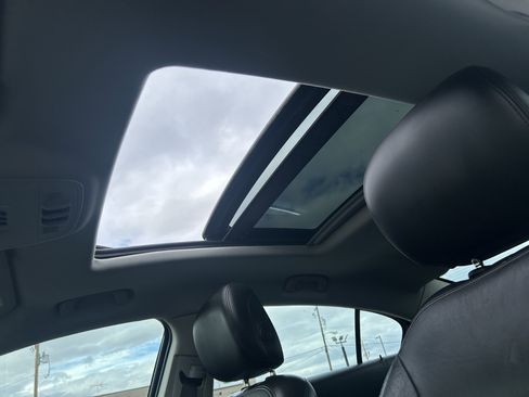 Used 2012 Buick LaCrosse Touring image 16