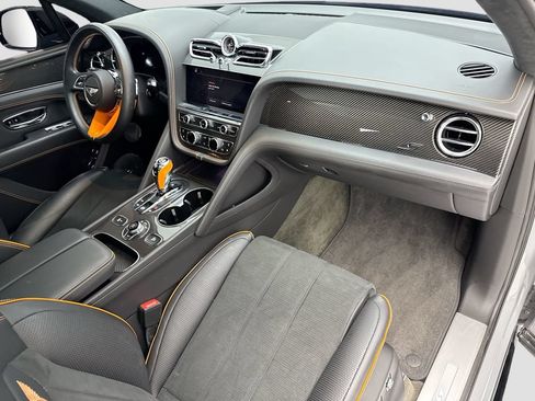 Certified 2023 Bentley Bentayga AWD/4WD image 16