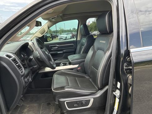Used 2020 RAM 1500 Laramie AWD/4WD image 38