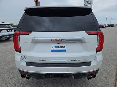 Used 2021 GMC Yukon XL Denali AWD/4WD image 6