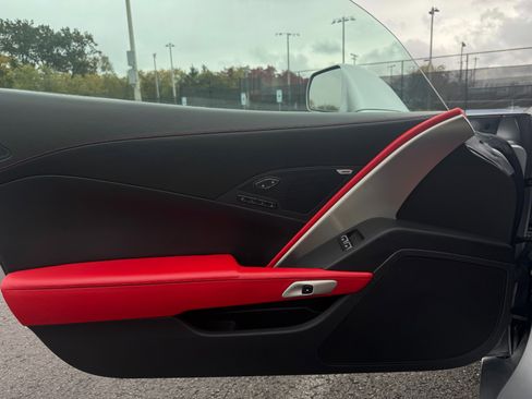 Used 2016 Chevrolet Corvette Z06 w/ 3LZ Preferred Equipment Group image 87