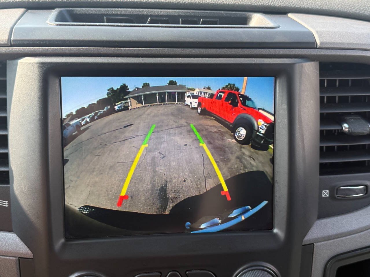 Used 2019 RAM 1500 Express w/ Express Value Package AWD/4WD image 16