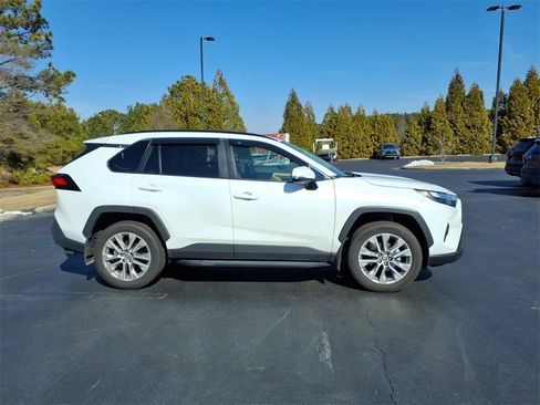 Used 2024 Toyota RAV4 XLE Premium image 2
