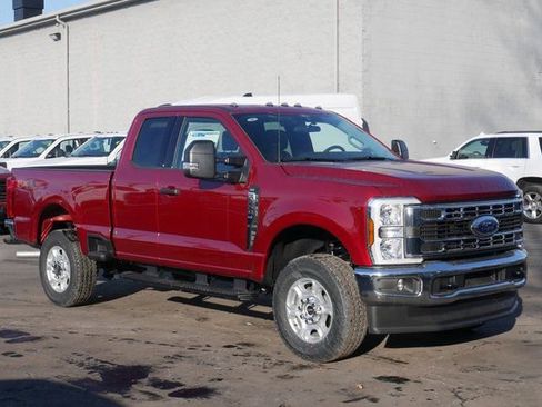 New 2026 Ford F250 XLT w/ FX4 Off-Road Package AWD/4WD image 5