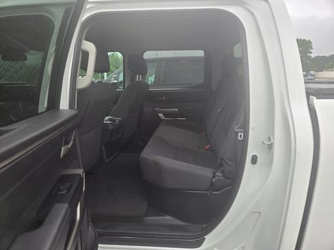 Used 2023 Toyota Tundra SR5 w/ SR5 Convenience Package AWD/4WD image 8