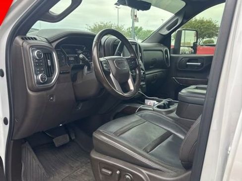 Used 2020 GMC Sierra 2500 Denali w/ Denali Ultimate Package image 8