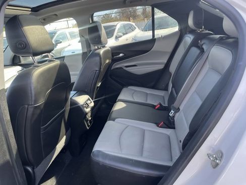 Used 2018 Chevrolet Equinox Premier image 13