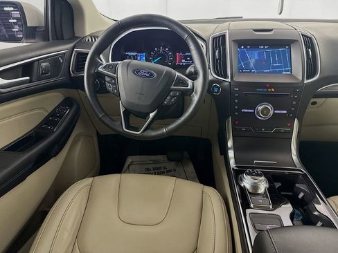 Used 2019 Ford Edge Titanium FWD image 27