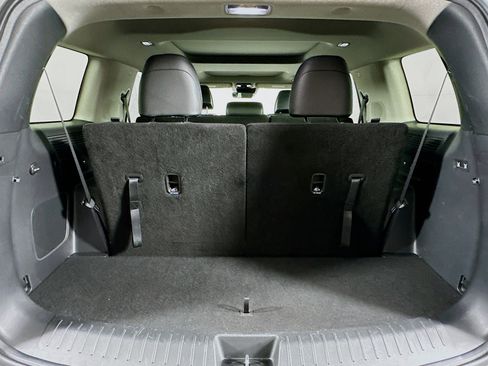 Used 2025 Hyundai Santa Fe Limited image 30