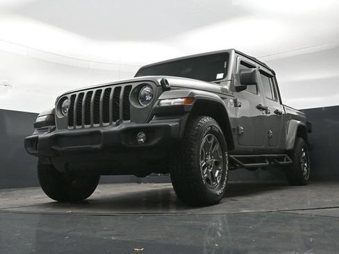 Used 2021 Jeep Gladiator Sport AWD/4WD image 24
