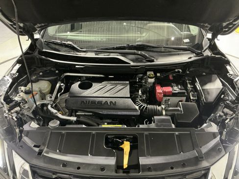 Used 2023 Nissan Rogue SV w/ SV Premium Package image 34