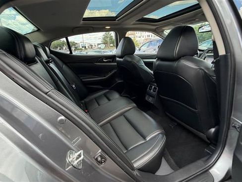 Used 2018 Nissan Maxima 3.5 SL FWD image 10