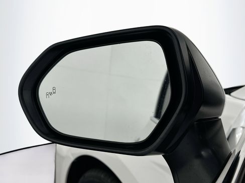 Used 2023 Toyota Camry SE w/ Cold Weather Package image 16