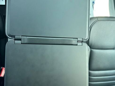 New 2025 Ford F150 Platinum w/ FX4 Off-Road Package image 19