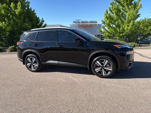Certified 2025 Nissan Rogue SL w/ Tech Package AWD/4WD image 12