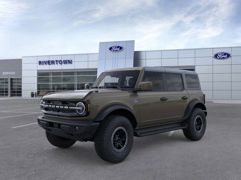New 2026 Ford Bronco Outer Banks w/ Sasquatch Package image 26