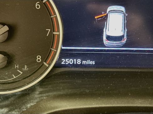 Used 2023 Nissan Rogue S AWD/4WD image 19