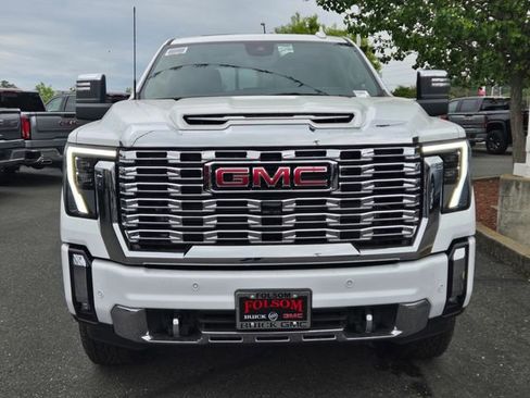 New 2026 GMC Sierra 3500 Denali image 2