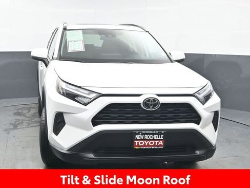 Certified 2022 Toyota RAV4 XLE w/ Convenience Package image 11